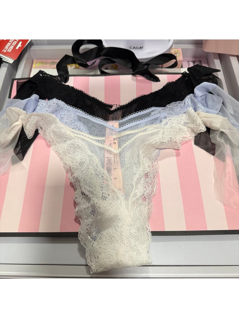 Victoria’s Secret lace and mesh side bow Brazilian Panties